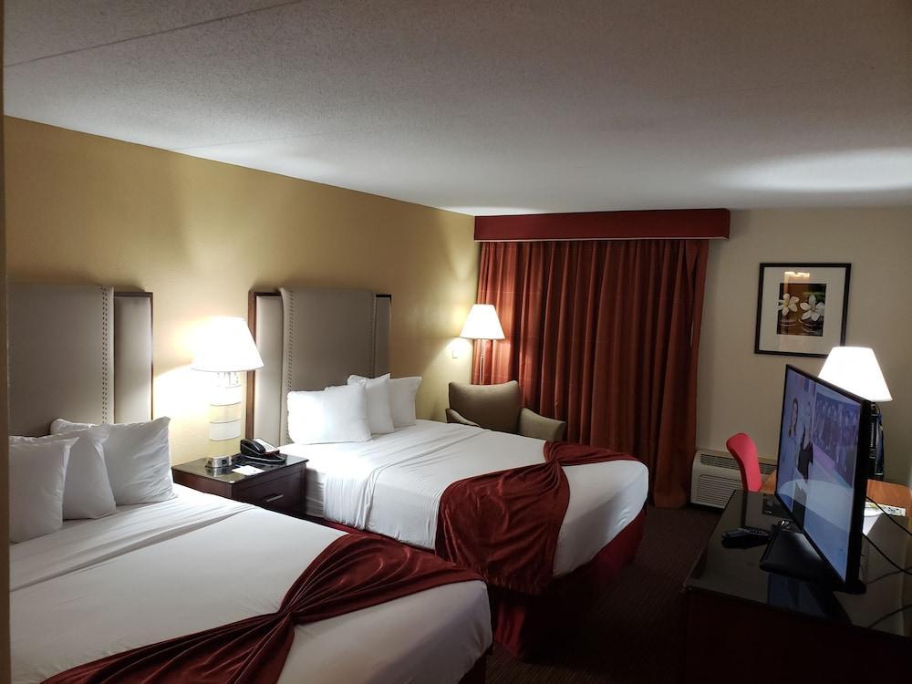 Hotel Baymont By Wyndham Southfield/Detroit Zewnętrze zdjęcie