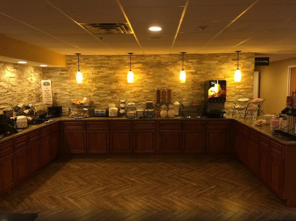 Hotel Baymont By Wyndham Southfield/Detroit Zewnętrze zdjęcie